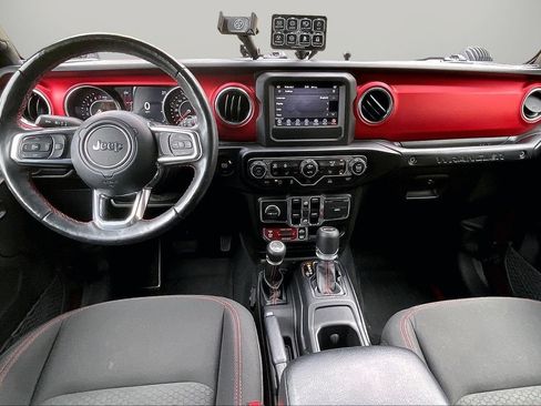 Used 2021 Jeep Wrangler Unlimited Rubicon w/ Xtreme Recon 35" Tire Package AWD/4WD image 14