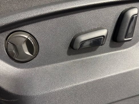 Used 2024 Volkswagen Atlas Peak Edition SE image 21