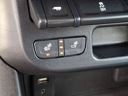 Used 2018 Chevrolet Colorado Z71 RWD image 23