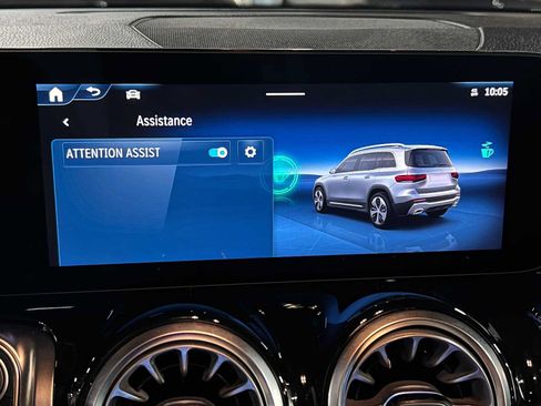 Certified 2026 Mercedes-Benz GLB 250 4MATIC image 39