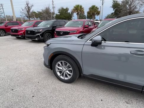 Used 2024 Honda CR-V EX-L image 6