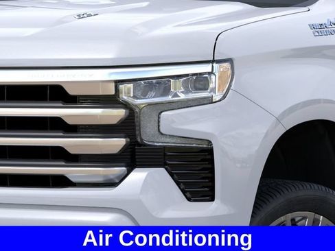 New 2026 Chevrolet Silverado 1500 High Country w/ Technology Package AWD/4WD image 11