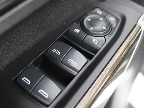 Used 2021 Chevrolet Silverado 2500 LT w/ Fleet Comfort Package image 19