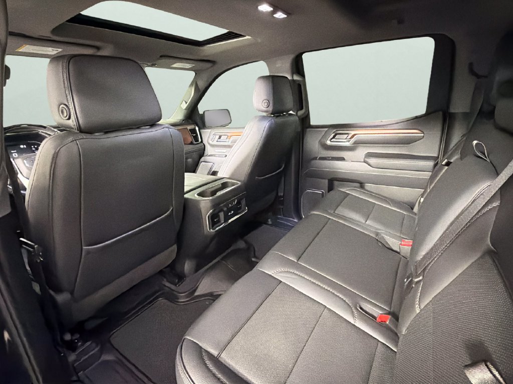 Used 2024 GMC Sierra 1500 Denali AWD/4WD image 30