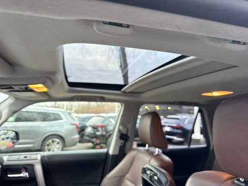 Used 2020 Toyota 4Runner Limited image 21