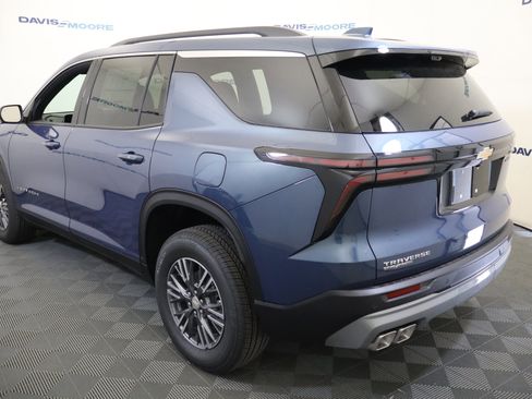 New 2026 Chevrolet Traverse LT w/ Driver Confidence Package FWD image 10