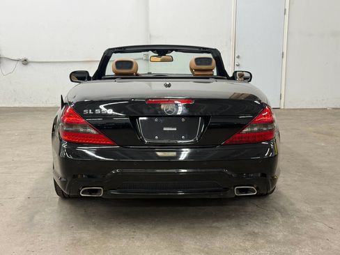 Used 2011 Mercedes-Benz SL 550 image 5