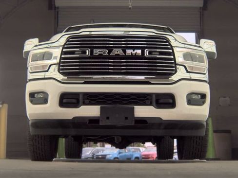 Used 2023 RAM 2500 Laramie AWD/4WD image 8
