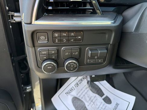 New 2026 Chevrolet Tahoe Premier w/ Sun And Tow Package AWD/4WD image 18