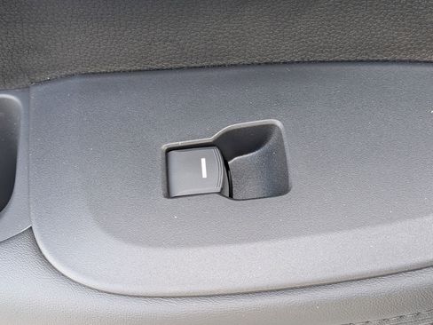 New 2026 Honda HR-V LX image 27