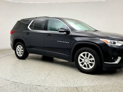 Used 2020 Chevrolet Traverse LT AWD/4WD image 3