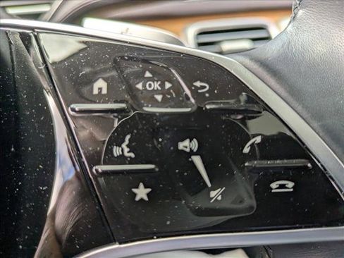 Used 2024 Mercedes-Benz GLE 350 4MATIC image 11