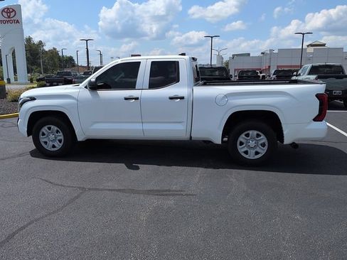 Used 2022 Toyota Tundra SR w/ SR Tow Package RWD image 4