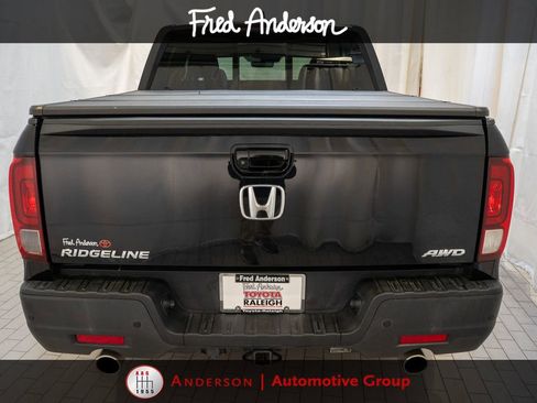 Used 2021 Honda Ridgeline Black Edition image 4