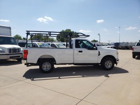 Used 2022 Ford F250 XL w/ Power Equipment Group RWD image 6