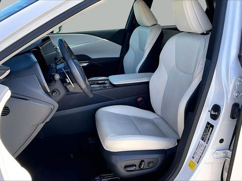 Used 2023 Lexus RX 350 Premium Plus w/ Cold Area Package FWD image 8