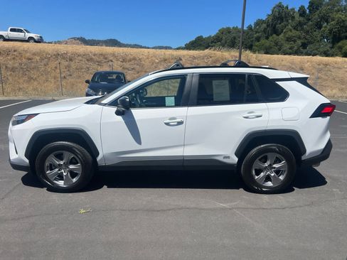 Certified 2025 Toyota RAV4 LE AWD/4WD image 7