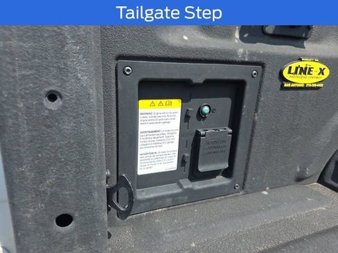 Used 2021 Ford F150 Lariat AWD/4WD image 7