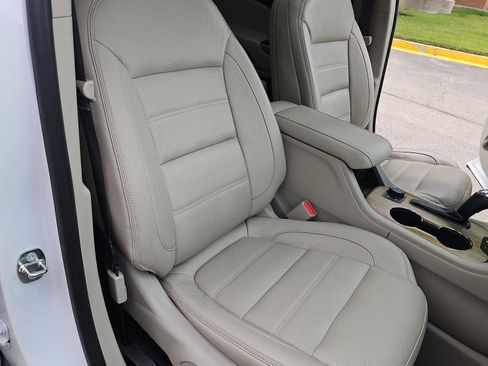 Used 2017 GMC Acadia Denali w/ Technology Package FWD image 24