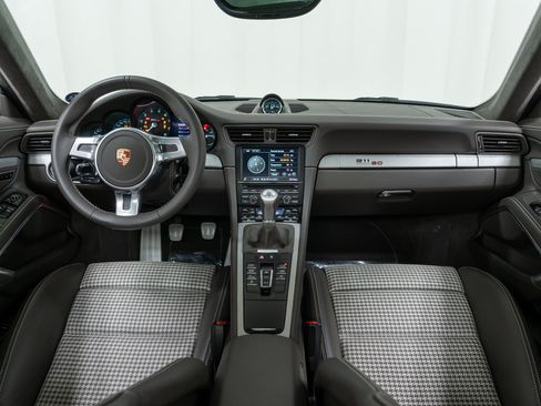Used 2014 Porsche 911 50th Anniversary Edition RWD image 25
