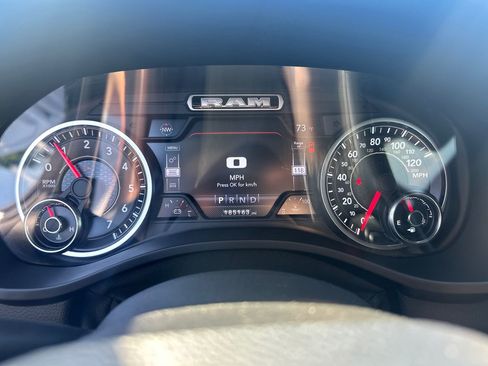 Used 2019 RAM 1500 Laramie AWD/4WD image 26