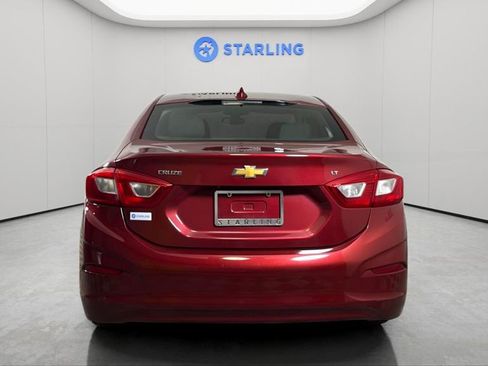 Certified 2017 Chevrolet Cruze LT w/ Convenience Package FWD image 8