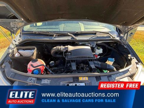 Used 2018 Mercedes-Benz Sprinter 2500 image 14