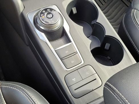 Used 2020 Ford Escape SEL image 23