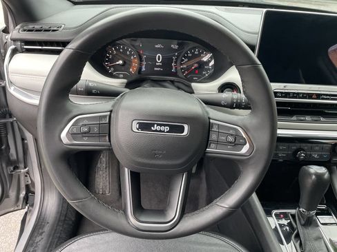 Certified 2023 Jeep Compass Limited AWD/4WD image 16