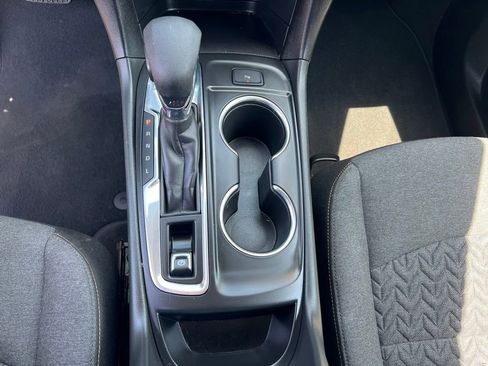 Used 2023 Chevrolet Equinox LT w/ Driver Convenience Package AWD/4WD image 32