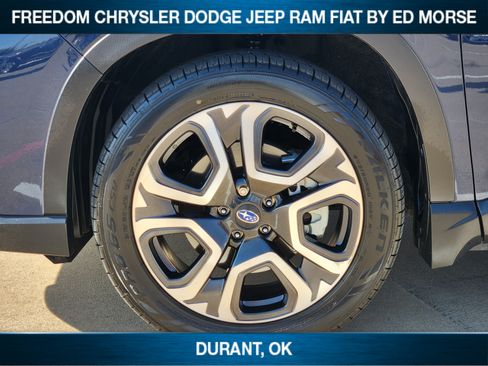 Used 2025 Subaru Ascent Limited AWD/4WD image 7