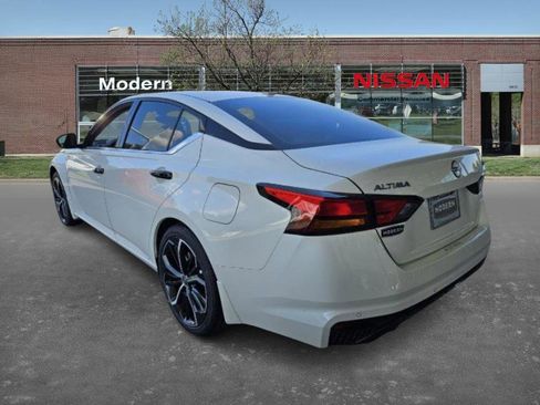 New 2025 Nissan Altima 2.5 SR image 5