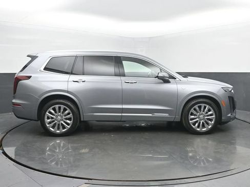 Certified 2025 Cadillac XT6 Premium Luxury w/ Technology Package AWD/4WD image 6