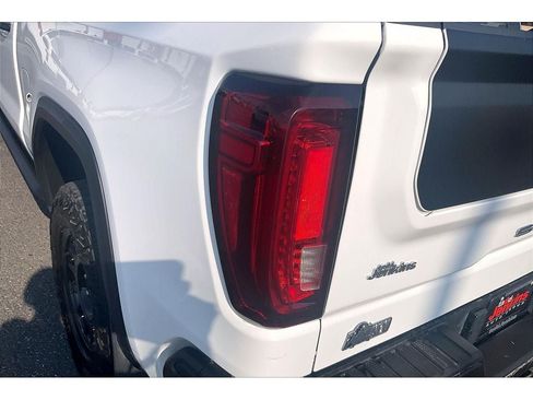 Used 2024 GMC Sierra 1500 AT4X w/ AT4X AEV Edition AWD/4WD image 31