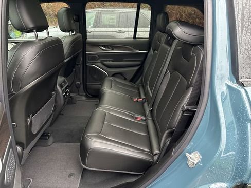 New 2026 Jeep Grand Cherokee Limited image 13