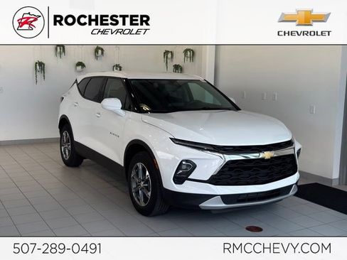 Used 2023 Chevrolet Blazer LT AWD/4WD image 1