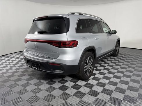 Used 2023 Mercedes-Benz EQB 300 4MATIC image 8