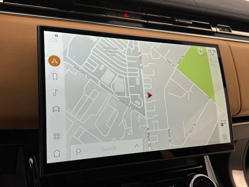 Used 2023 Land Rover Range Rover Sport SE image 19