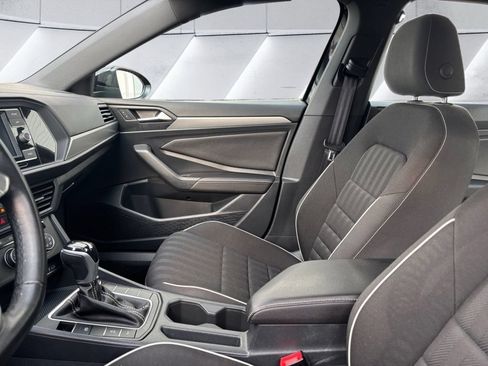 Used 2023 Volkswagen Jetta Sport FWD image 19