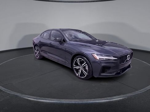 Used 2022 Volvo S60 T8 R-Design AWD/4WD image 2