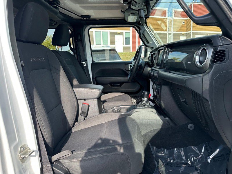 Used 2023 Jeep Wrangler Unlimited Sahara AWD/4WD image 12