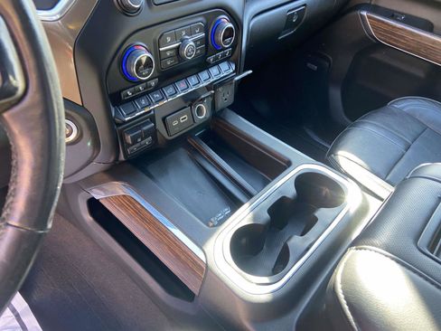 Used 2022 Chevrolet Silverado 2500 High Country image 13