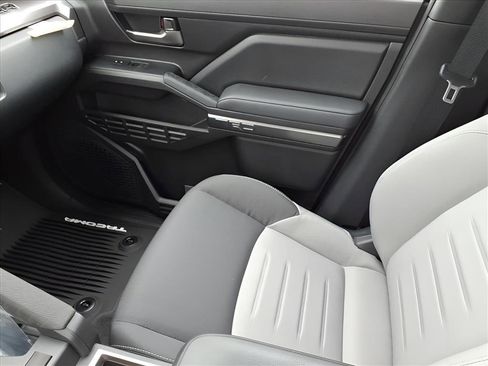 New 2025 Toyota Tacoma TRD Off-Road image 13
