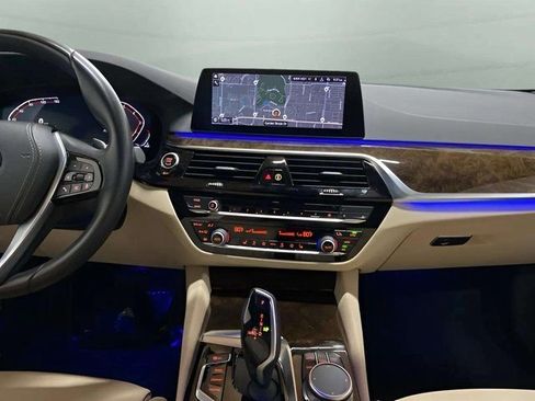 Used 2020 BMW 530i w/ Convenience Package image 14