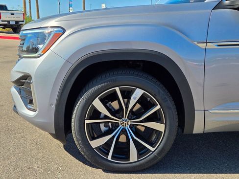 New 2026 Volkswagen Atlas Cross Sport SEL Premium R-Line AWD/4WD image 5