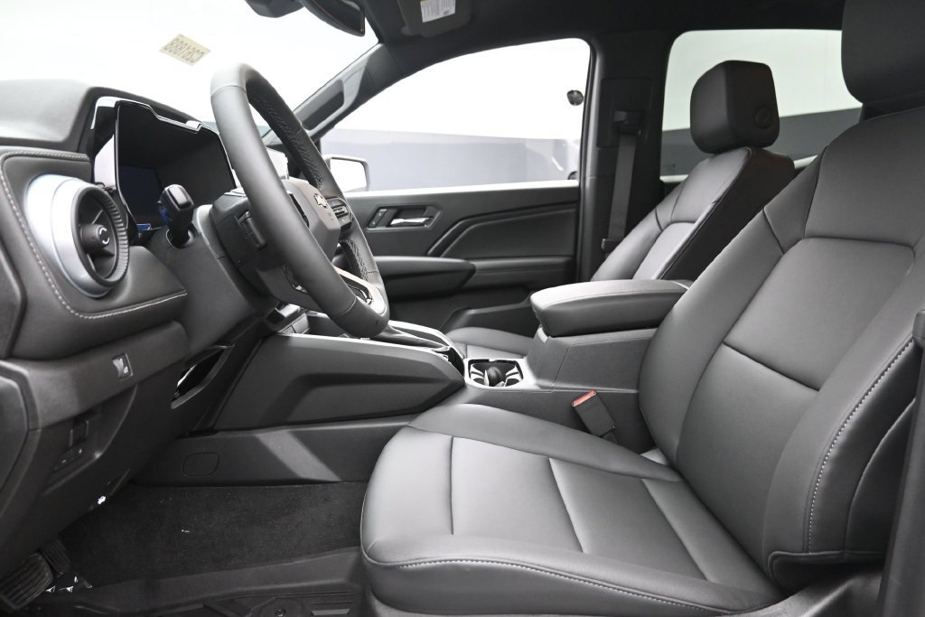 New 2026 Chevrolet Colorado LT w/ LT Convenience Package AWD/4WD image 16