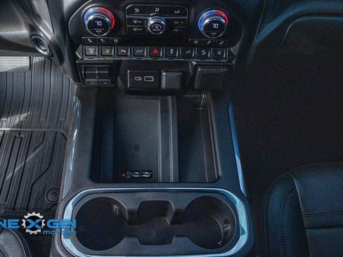 Used 2023 GMC Sierra 2500 Denali w/ Denali Ultimate Package image 18