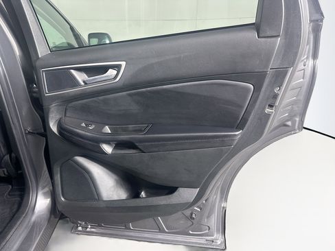 Used 2023 Ford Edge SEL image 31