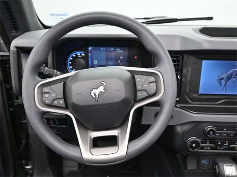Used 2023 Ford Bronco 4-Door image 27