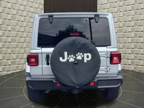Certified 2023 Jeep Wrangler Unlimited Sahara AWD/4WD image 11